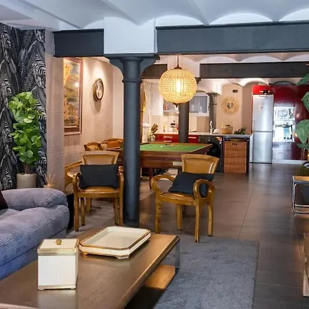 Gran De Gracia Modernista Apartment